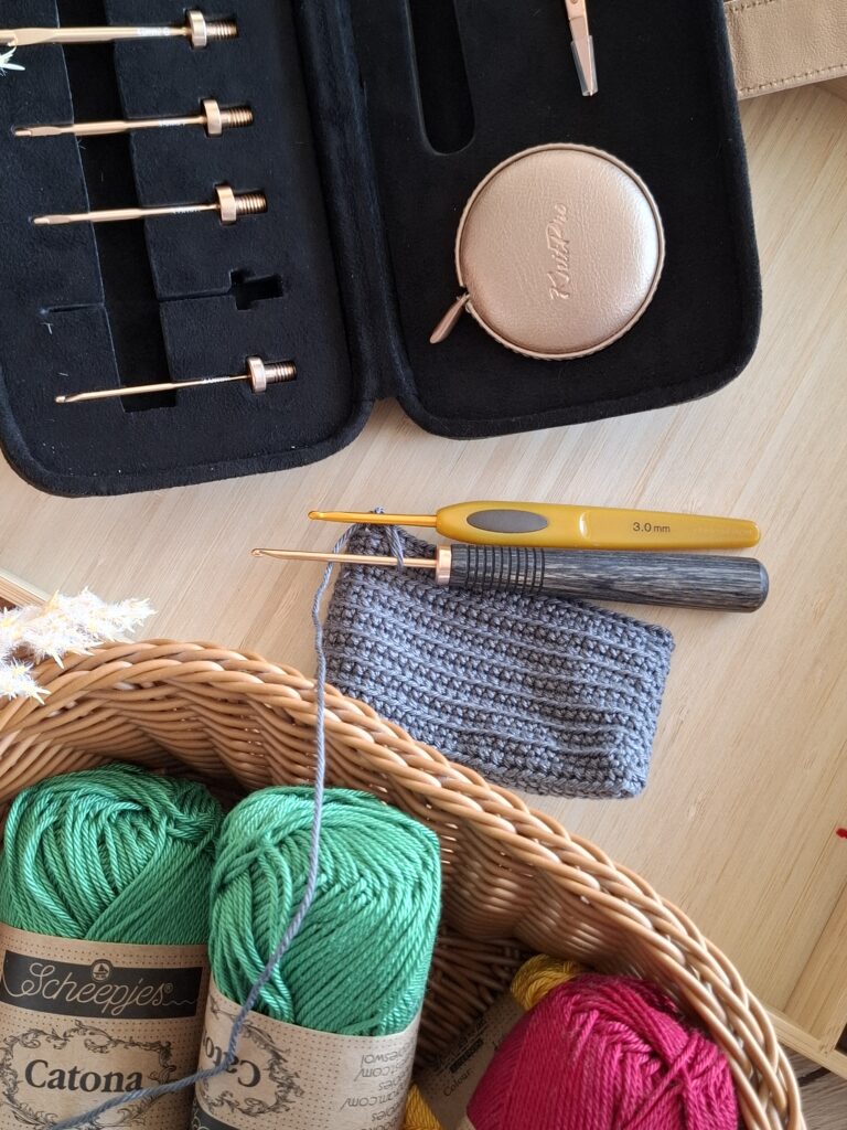 Szydełka wymienne Knit Pro Oasis Starter w etui podróżnym