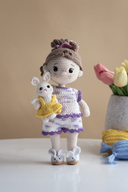 Nocowanka - seria Moja Szydełkowa Lala (marzec 2025)